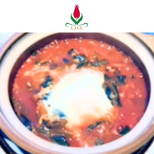 🍅 ほうれん草とトマトのやさしい煮込み、卵をとろりと添えて。